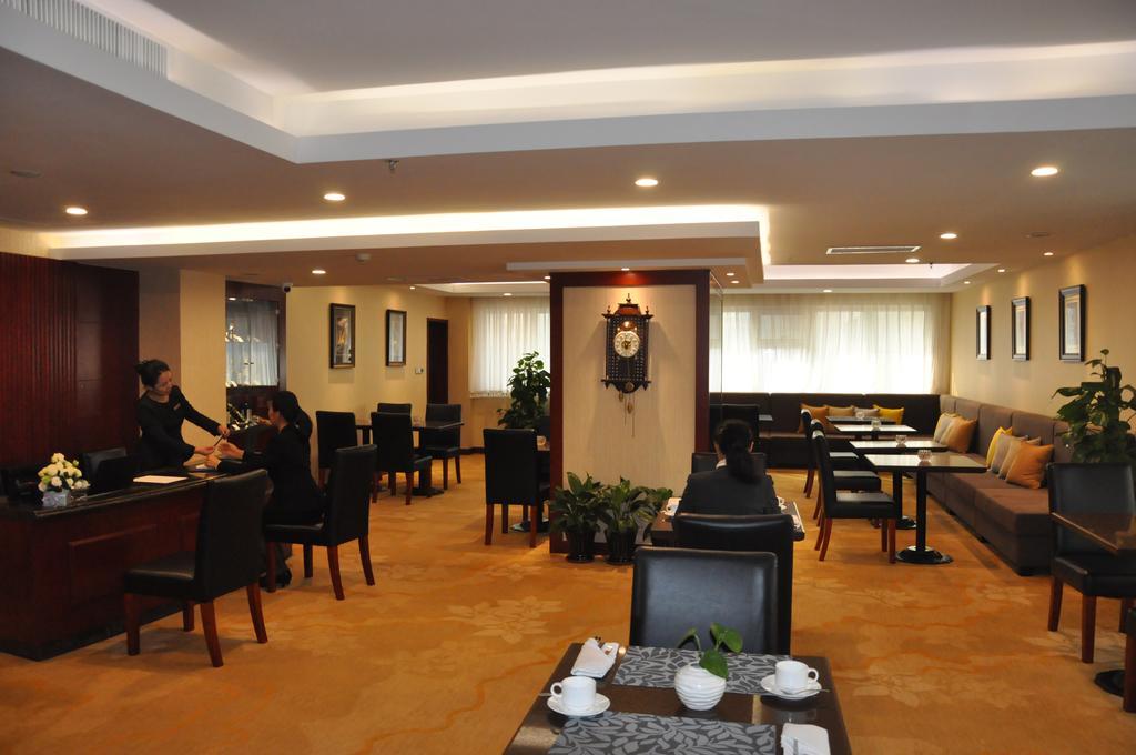 Kerren Hotel Далянь Экстерьер фото
